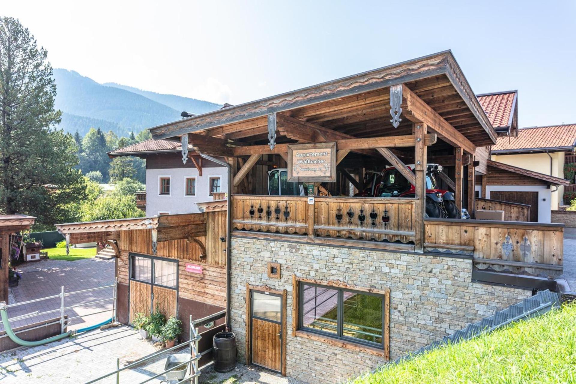 Familienbauernhof - Leogang Apartments Weissbacher Exterior foto